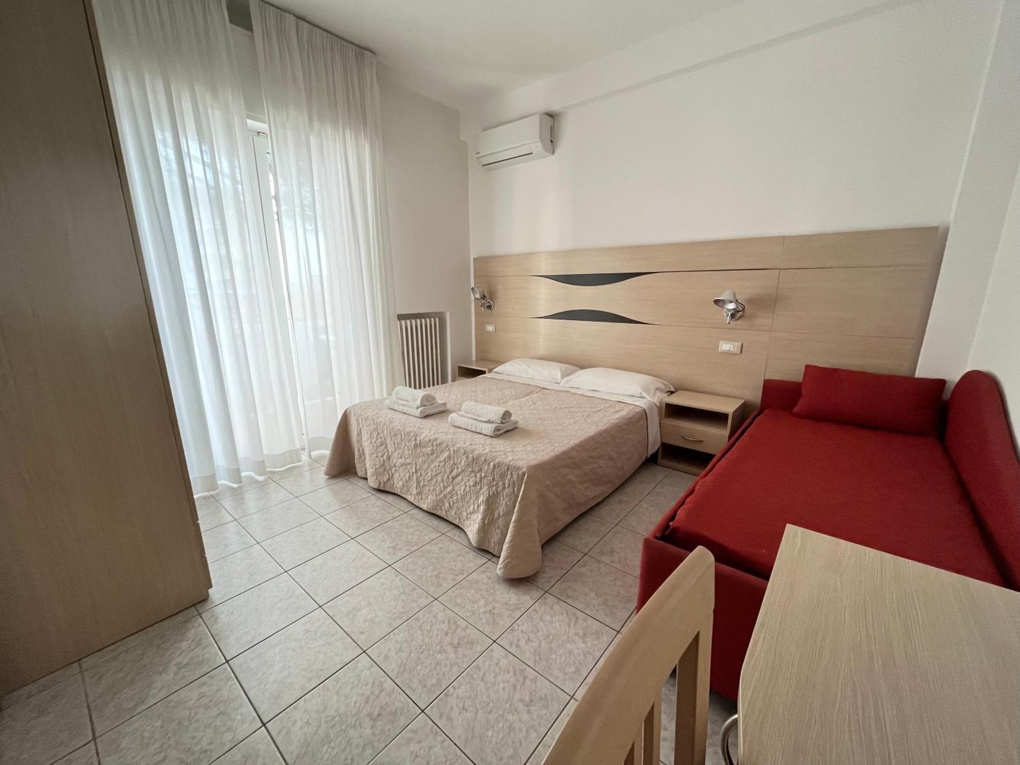 Hotel Rosen Garden Milano Marittima Exterior foto