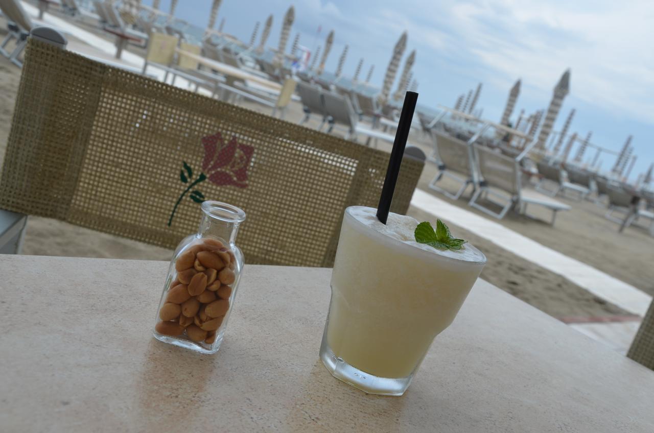 Hotel Rosen Garden Milano Marittima Exterior foto